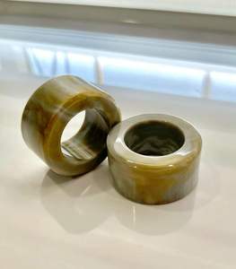 Anillo de Servilleta de Resina Más Vendido, Diseño Creativo, Anillo de Servilleta de Resina Epoxi con Patrón de Forma, a Precio Mayorista Accesible - Product Image 1