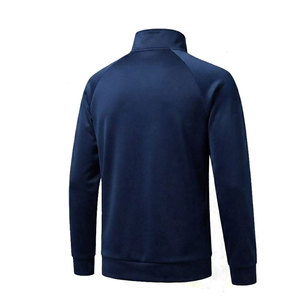 Survêtement de sport pour homme, vêtements athlétiques durables conçus pour la course à pied, les exercices en salle de sport et un style de vie décontracté - Product Image 5