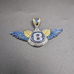 Colgante de Plata 925 con Letra B Personalizada Estilo Hip Hop y Alas de Ángel, con Zafiro Azul y Moissanita, Joyería Fina - Product Image 3