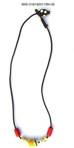 Collier de perles avec pendentif en perles d'os colorées, bijoux de style bohème unisexe au meilleur prix de gros abordable - Product Image 3