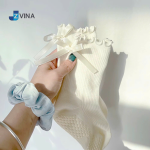 Chaussettes courtes blanches pour femmes JZVINA avec nœud décoratif, antidérapantes, respirantes, en coton, pour un usage quotidien, style élégant - Product Image 2