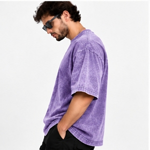T-shirt en coton tie-dye violet surdimensionné pour homme, col rond, manches courtes, coupe décontractée, longueur normale, avec motif - Product Image 3