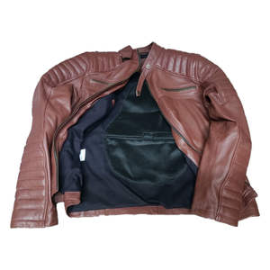 Veste en cuir pour homme durable et tendance avec logo frontal, imperméable et écologique pour une utilisation à long terme et un look avant-gardiste - Product Image 4