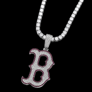 Colgante de Letra Gótica Luminosa Plateada con Moissanita y Efecto Hielo, Tono Blanco y Amarillo, Joyería Personalizada - Product Image 4