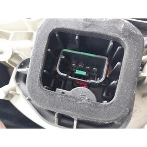 Feu arrière extérieur gauche d'occasion OEM 1K6945095Q pour Golf 2003-2014 - Product Image 6