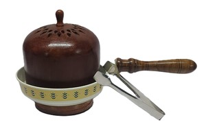 Quemador de incienso de metal plateado pulido hecho a mano con tapa, bandeja recogehumo, soporte decorativo para Dhoop y pinzas metálicas para el hogar/templo - Product Image 2