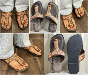 Sandalias de Punta abierta marrón para mujer, chanclas informales de cuero con estilo occidental, auténticas, hechas a mano, calzado de flores planas - Product Image 3