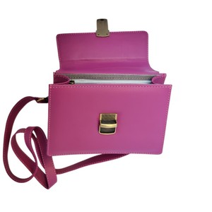 กระเป๋าถือหนังแท้ขายส่ง กระเป๋าเดินทางเนื้อนุ่ม ทนทาน สีชมพู กระเป๋าสะพายข้างเก๋ไก๋ สกรีนโลโก้ได้  กระเป๋าถือแบบสะพายไหล่  กันน้ำ - Product Image 3