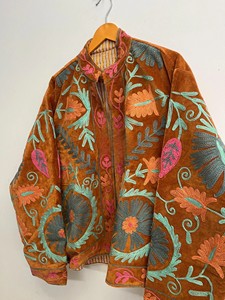 Veste en velours artisanale pour femmes, style vintage, veste courte kimono bomber, brodée, manteau chaud, cadeau unique pour elle - Product Image 4
