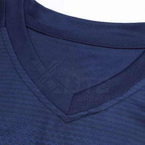 Conjunto de Uniforme de Fútbol Personalizado, Tela de Alta Calidad, Transpirable y Ligera, Adecuado para Entrenamiento de Equipos - Product Image 3