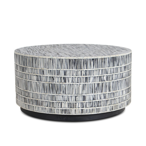 Table basse industrielle minimaliste haut de gamme en métal avec détails MOP incrustés à la main pour les maisons urbaines modernes - Product Image 2