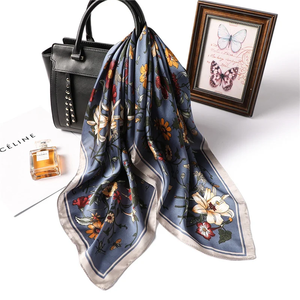 Nouveaux Foulards Imprimés de Luxe pour Femmes, Écharpes en Soie, Décorations Florales Printemps-Été, Petites Cravates, Bandeaux, Sacs – Vente en Gros - Product Image 6