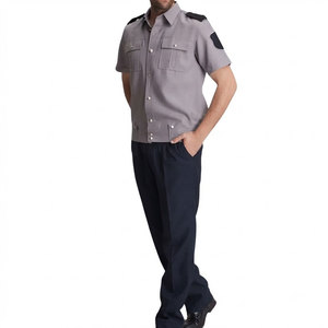 Vêtements de travail de sécurité personnalisés avec poches cargo, 100% polyester, fermeture à boutons, poignets ajustables, unisexe, utilisation en extérieur - Product Image 1