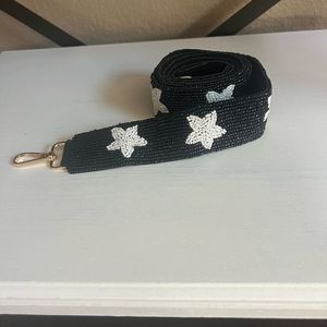 Bolso de mano hecho a mano, de lujo, moderno, elegante y único, con cuentas de semillas, correa DELTA SIGMA, con ganchos metálicos ajustables. - Product Image 5