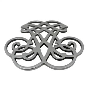 Fancy Design Aluminum <b>Trivets</b> Antique Finished For Heat Resistant Table Mats <b>Trivet</b> Hot Pot Holder for Home & Restaurant Use - Product Image 3