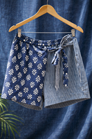 Shorts pour femmes en coton et mousseline d'indigo, imprimé géométrique, style bohème chic, respirant, écologique, avec logo personnalisé et fermeture à cordon.