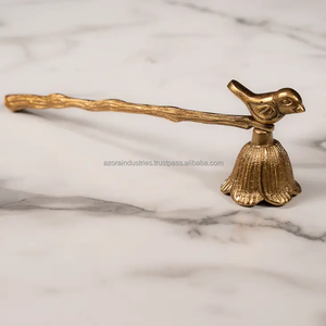 Décoration de bougie en laiton vintage, figurine d'ange, éteignoir à bougie, décoration de maison écologique, Noël Azora - Product Image 1