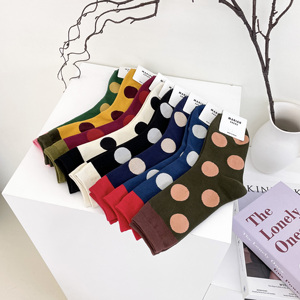 Calzini alla Moda Coreana con Motivo a Pois, Misto Cotone Traspirante, per Uso Quotidiano, Stile Autunnale, Calzini Lavorati a Maglia - Product Image 1