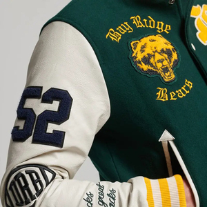 เสื้อแจ็คเก็ตเบสบอล Bay Ridge Bears สีเขียวขาว ปักลายตัวอักษร สไตล์พรีปปี้สำหรับผู้ชาย เสื้อผ้าฤดูใบไม้ร่วง ชุดวอร์มผู้ชาย - Product Image 3