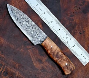 Couteau de chasse Skinner à lame fixe en acier Damas fait main, pointe droite, manche ergonomique en bois d'olivier, personnalisable OEM ODM pour le camping - Product Image 3