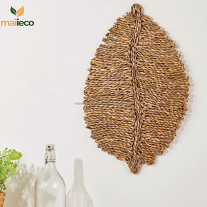 Décorations de table en verre tressées à la main réversibles les plus vendues napperons en forme de feuille personnalisés Vietnam différentes tailles traditionnelles - Product Image 2