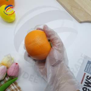 Guantes de plástico HDPE transparentes de alta calidad de espesor medio desechables para la preparación de alimentos fines generales para uso en verano - Product Image 2