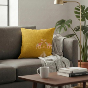 Housse de coussin en coton écologique faite à la main, colorée et moderne, pour la maison - Product Image 6