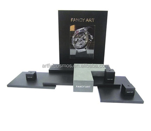 2025 luxe élégant Design clair acrylique comptoir montre présentoir C Type montre support d'affichage - Product Image 5