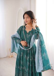 Robe de mariée de luxe la plus vendue pour femmes, robe de soirée élégante, provenant d'un fournisseur indien à prix de gros - Product Image 3