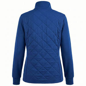 Chaqueta Sanitaria Acolchada OEM Personalizada para Mujer, Uniforme Médico Deportivo, Bata de Enfermera con Puños con Orificio para el Pulgar y Bolsillos con Cremallera Oculta - Product Image 3