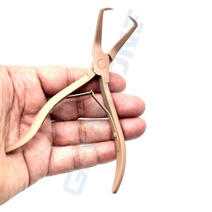 Pince à extensions capillaires en métal de 5,5 pouces, outil professionnel pour ouvrir les micro-anneaux et perles, pour l'application et le retrait d'extensions capillaires - Product Image 6