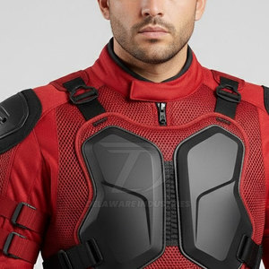 Veste de protection tendance pour moto, coupe classique, coutures renforcées et matière légère pour un confort de conduite quotidien - Product Image 6