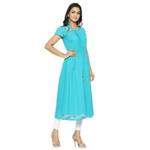 Kurta en coton slub brodé bleu sarcelle pour femme, coupe trapèze, col mandarin, manches courtes, conçu pour un style décontracté ethnique mondial - Product Image 4
