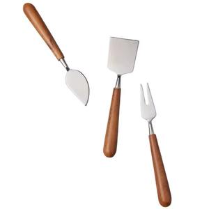 Juego de cuchillos para queso de metal y madera, elegante y de gran venta, que encarna el lujo moderno y la practicidad. - Product Image 2