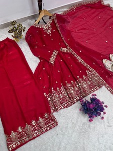 Ensemble haut Fendy brodé rouge de créateur indien avec pantalon palazzo et dupatta pour femme, tenue de mariage traditionnelle et tendance. - Product Image 5