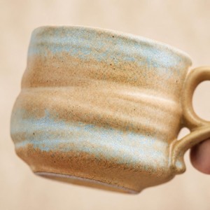 Taza de Cerámica Hecha a Mano con Bandeja, Estilo Wabi Sabi, Azul Mate, Ideal para el Té de la Tarde - Product Image 5