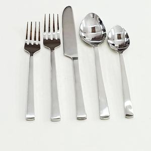 Vente en gros de couverts à long manche rectangulaire en acier inoxydable argent poli très demandés ensemble de couverts en acier inoxydable royal - Product Image 1