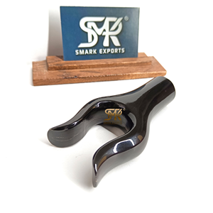 Canne de marche artisanale en corne de buffle écologique avec poignée ergonomique, finition lisse et polie, design moderne pour cannes de marche personnalisées - Product Image 3