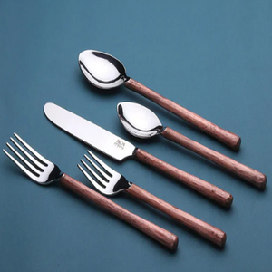 ชุดช้อนส้อมคาเมลเลีย 5 ชิ้น ชุดอุปกรณ์บนโต๊ะอาหารสแตนเลสเคลือบทองแดง - Product Image 3