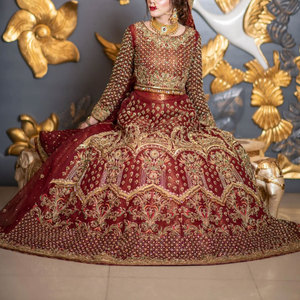 Lehenga nupcial real con bordados elegantes, vestido de novia para la novia, lehenga nupcial elegante para fiestas. - Product Image 1