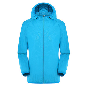 Veste coupe-vent unisexe blanche à capuche anti-UV légère zippée pour l'hiver, style motard et biker, en polyester, avec blocs de couleur - Product Image 4