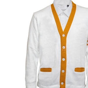 Cardigans de sororité personnalisés à col en V, manches longues, roses et verts unis, brodés du logo, tricotés, décontractés, boutonnés, écologiques - Product Image 4
