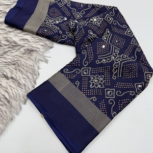 Sari moderne en satin de viscose Ajrakh à séchage rapide avec broderie miroir originale pour célébrations festives par AARIKA TEXTILE - Product Image 2