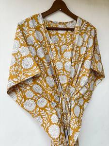 ชุดคลุมชายหาดลายสัตว์แบบใหม่ คอวี ปิดด้วยเชือกผูก ทรงปล่อยชายระบาย ผ้าฝ้ายอินเดียเนื้อนุ่ม แต่งลูกไม้ ยาวเต็มตัว สำหรับผู้หญิง - Product Image 4