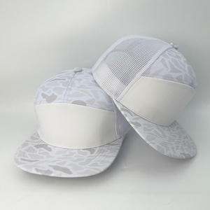 Casquette Trucker Unisexe OEM 2026 en Maille Blanche, 6 Panneaux, Réglable, Décontractée, Respirante, Imperméable, Printemps-Été, Style Streetwear - Product Image 1