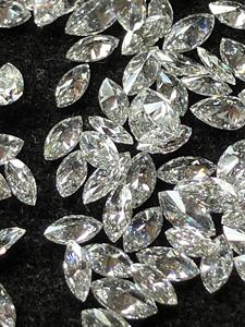 เพชรทรงมาร์คีส์ CVD ผลิตในห้องปฏิบัติการ น้ำหนัก 12.50 กะรัต สี DE-VVS-VS ความสะอาดระดับ V-G  รับรองโดย IGI เหมาะสำหรับทำเครื่องประดับ แหวนหมั้น - Product Image 3