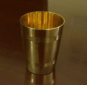 Verre à eau, vin ou jus en laiton de qualité supérieure, design élégant et raffiné, meilleur article de décoration de table. - Product Image 6
