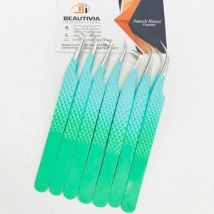 แหนบต่อขนตาแบบสองโทนสีทำจากสเตนเลสสตีลเคลือบสองสีติดฉลากแบบมืออาชีพที่ยั่งยืนพร้อมปลายแหลม - Product Image 1