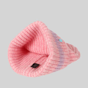 Bonnets en gros, bonnets d'hiver tricotés personnalisés avec logo pour les boutiques en ligne - Product Image 1