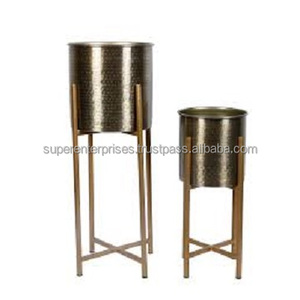Macetas de metal de tono latón brillante, macetas cilíndricas de textura martillada para interiores, macetas suculentas hechas a mano por India Super Enterprises - Product Image 1